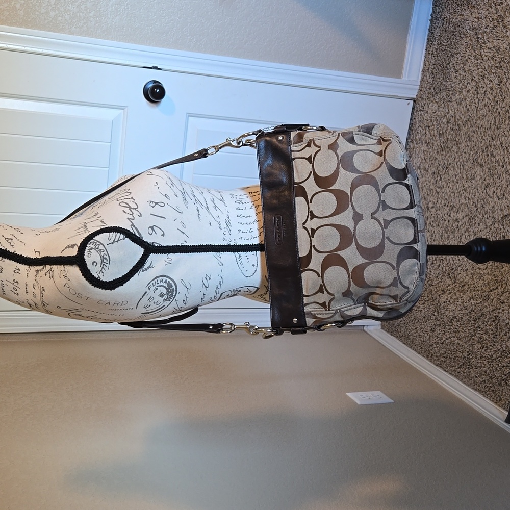 Coach Zoe Bag - Picture 14 of 14